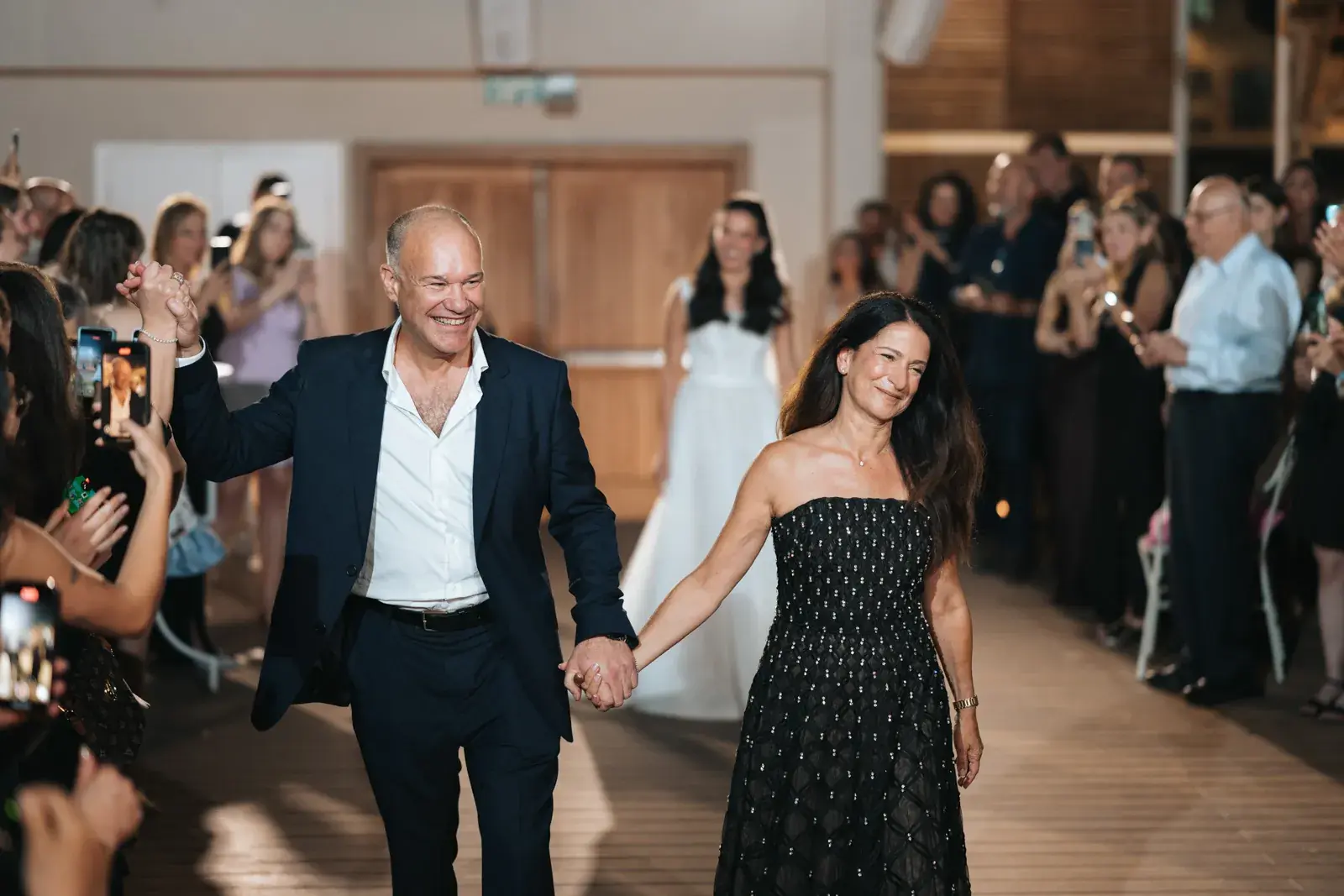 צילום חתונה בבית על הים: אדריכלות, משפחה ואור משתנה, תמונה 13