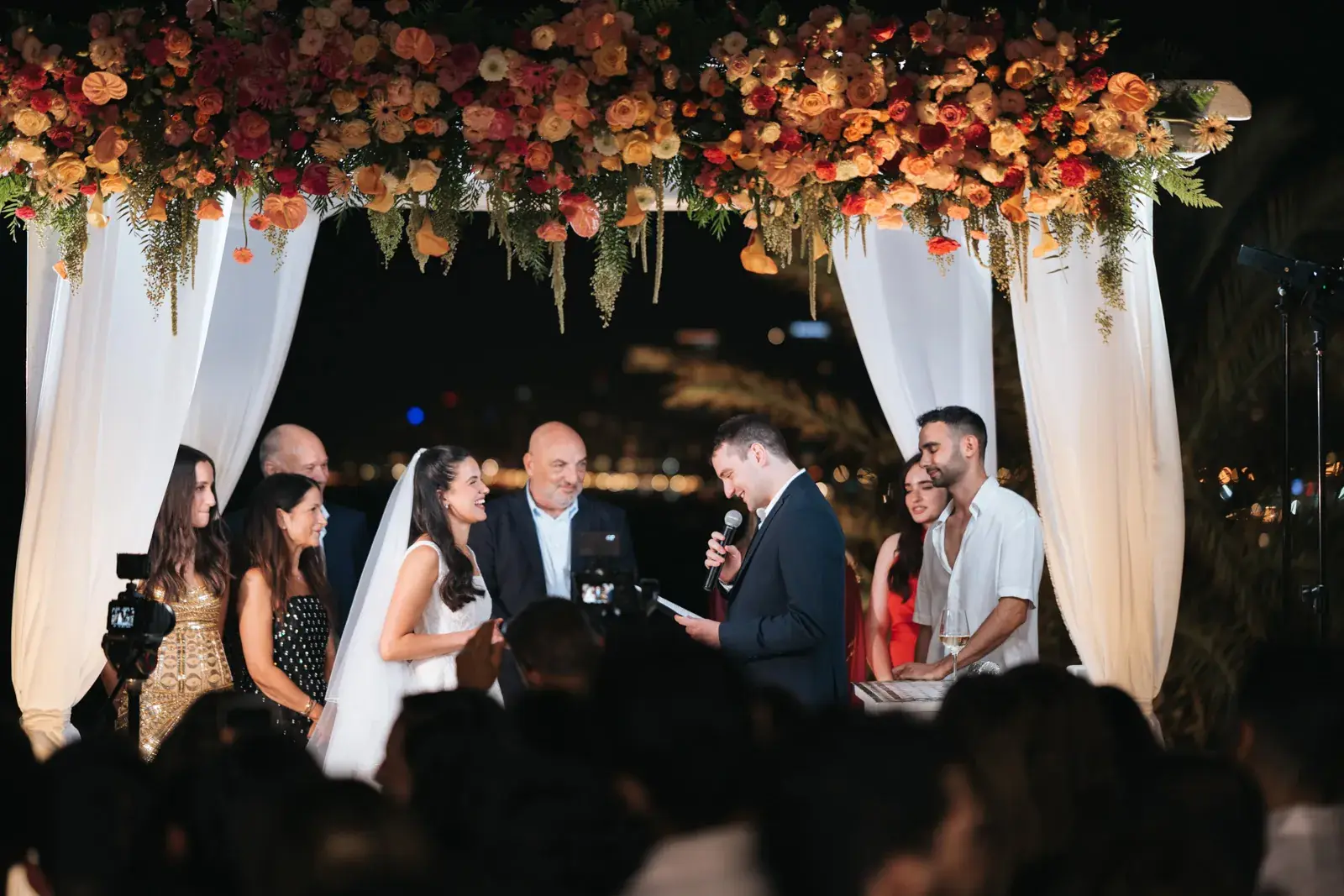 צילום חתונה בבית על הים: אדריכלות, משפחה ואור משתנה, תמונה 16