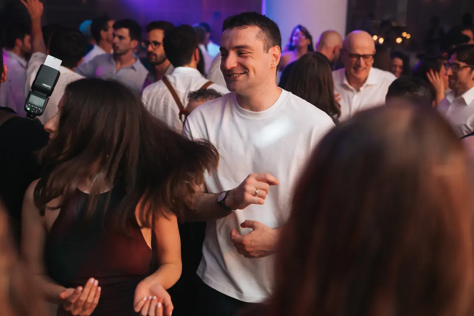 צילום חתונה בבית על הים: אדריכלות, משפחה ואור משתנה, תמונה 34