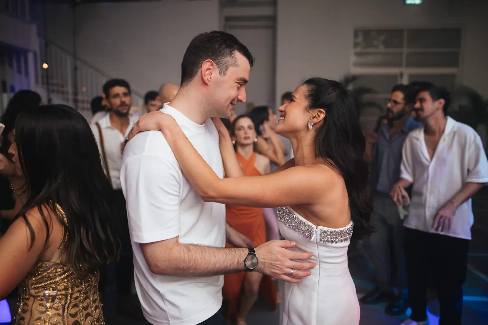 צילום חתונה בבית על הים: אדריכלות, משפחה ואור משתנה, תמונה 38