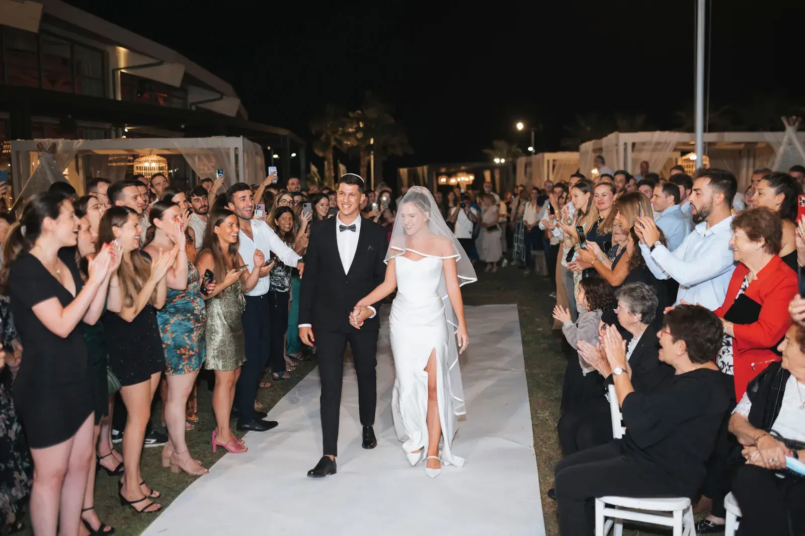 Wedding Photography at Kochav Hayam: Soft Elegance and Light on the Waterline, photograph 1