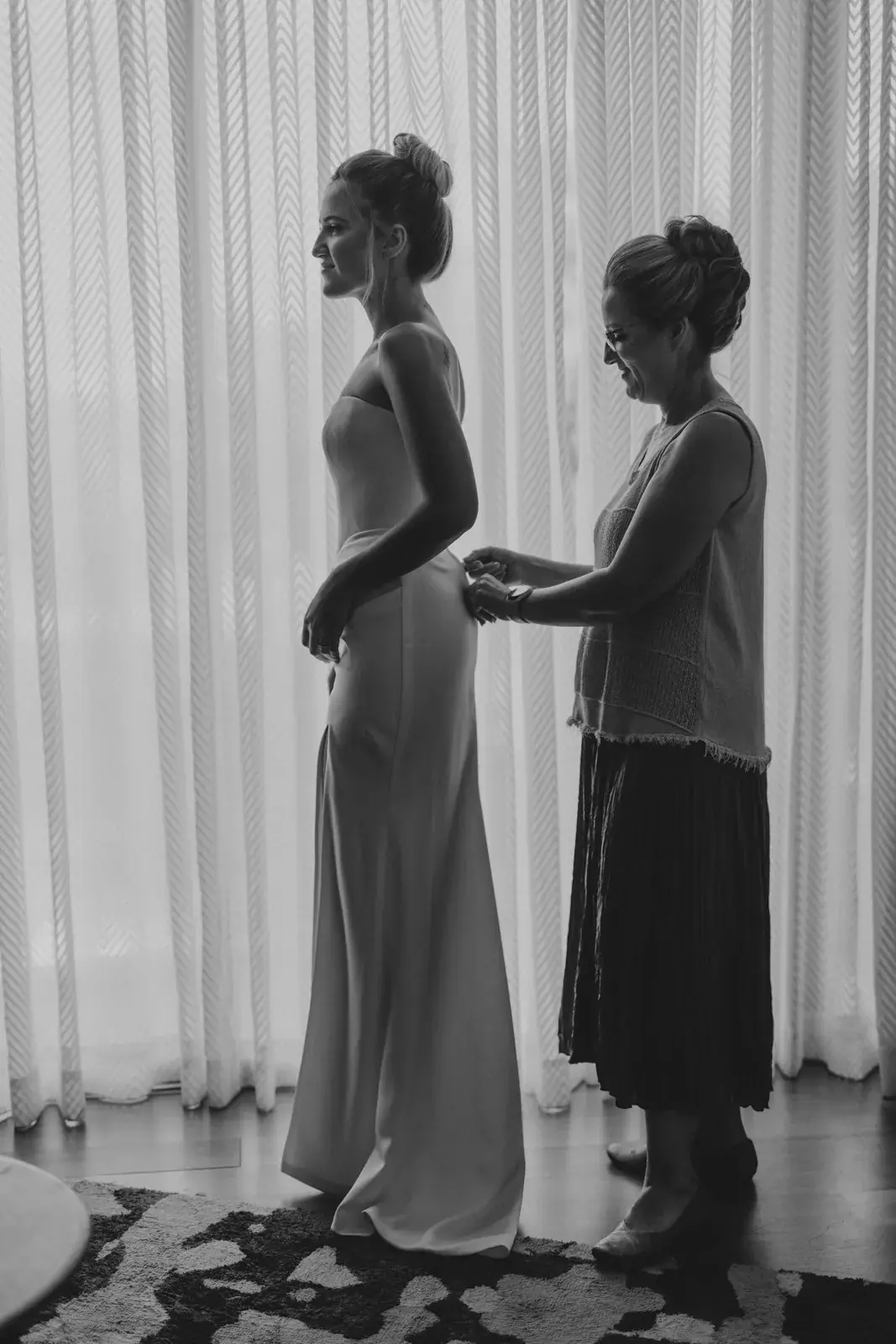 Wedding Photography at Kochav Hayam: Soft Elegance and Light on the Waterline, photograph 23